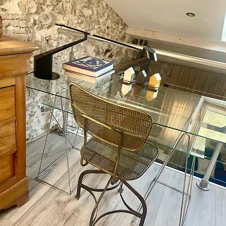 Superbe Loft Vieil * Антиб