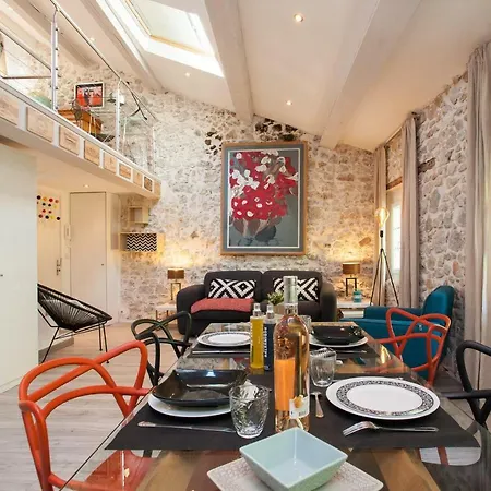 Superbe Loft Vieil * Антиб