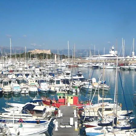 Superbe Loft Vieil Апартаменты *